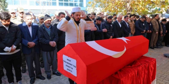 Terhis olduktan 5 gün sonra vefat eden genç son yolculuğuna uğurlandı