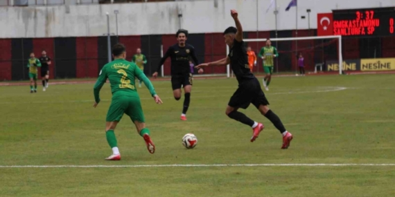 TFF 2. Lig: Kastamonuspor: 2- Şanlıurfaspor: 4