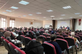 TOGÜ’de Mehmet Akif’in edebi ve fikri mirası ele alındı