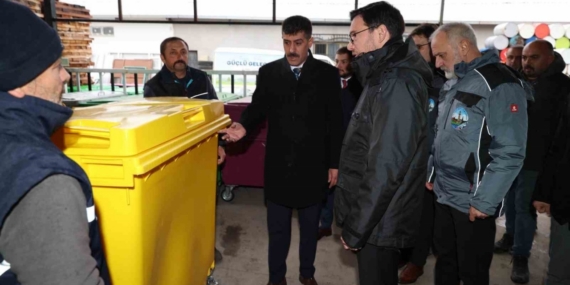 Tokat Belediyesi’nden çöp tenekeleri için sıra dışı test