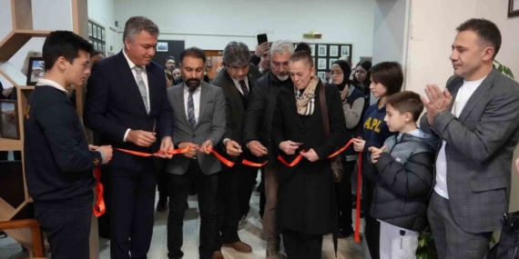 Trafik kazasında hayatını kaybeden öğrencinin adı okulundaki kütüphanede yaşatılacak