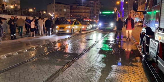 Tramvayın altında kalan yaşlı kadın 2 günlük yaşam mücadelesini kaybetti