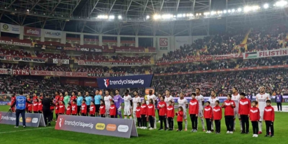 Trendyol Süper Lig: Antalyaspor: 0 - Galatasaray: 2