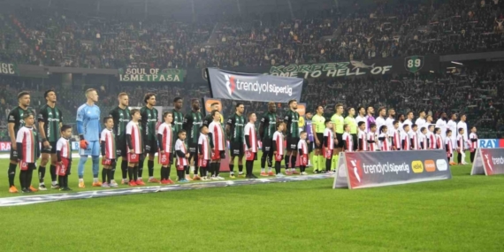 Trendyol Süper Lig: Kocaelispor: 0 - Antalyaspor: 0 (Maç devam ediyor)