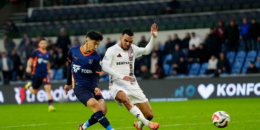 Trendyol Süper Lig: RAMS Başakşehir: 2 - Gaziantep FK: 1 (İlk yarı)