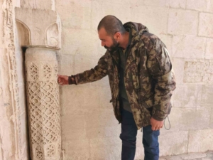 Tunceli’de 621 yıllık tarihi cami ve denge sütunları görselliğiyle göz kamaştırıyor