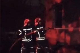 Tüplerin saklandığı ev alev aldı: Patlama anları kamerada