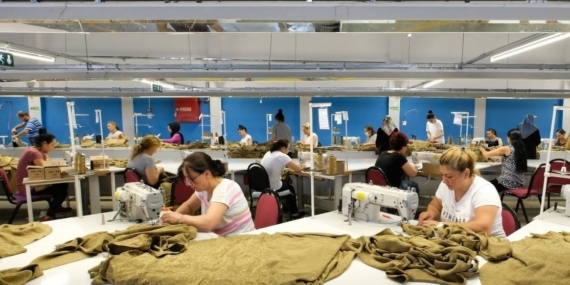 Ücretli çalışan sayısı yıllık yüzde 1,0 arttı