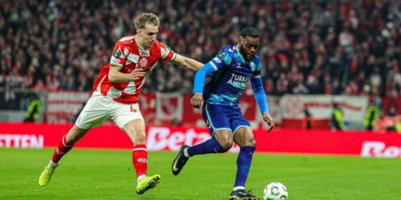 UEFA Konferans Ligi: Mainz 05: 1 - Samsunspor: 0 (İlk yarı)