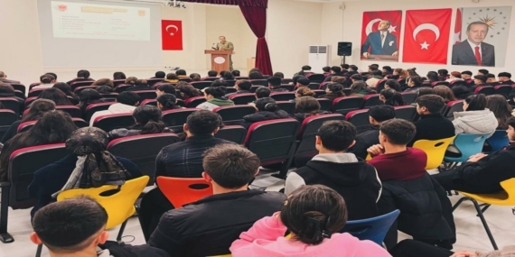 Uludere’de lise öğrencilerine MSÜ tanıtım semineri düzenlendi