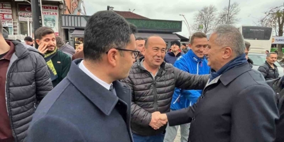 Umre yolcuları dualarla uğurlandı