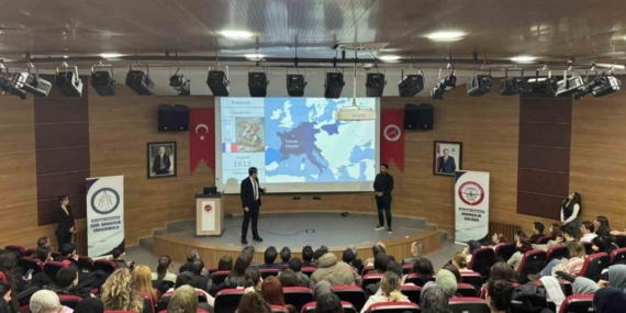 Üniversite öğrencileri liderlik sunumlarıyla yarıştı