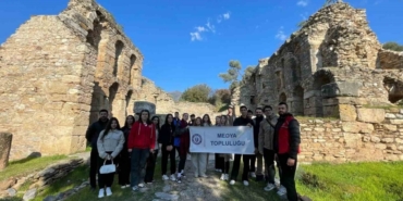 Üniversite öğrencilerine kültür gezisi