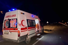 Uşak’ta feci kaza: Otomobilin çarptığı 3 kişi hayatını kaybetti