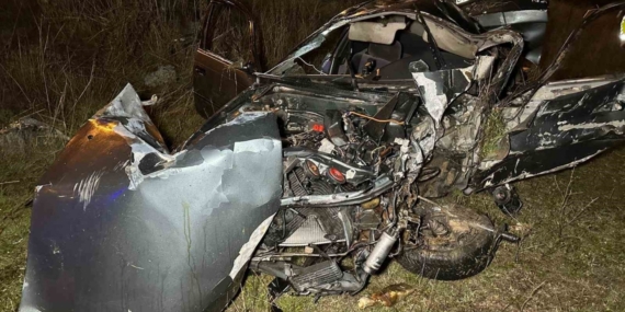 Uşak’ta otomobil şarampole devrildi: 2 ölü, 1 yaralı