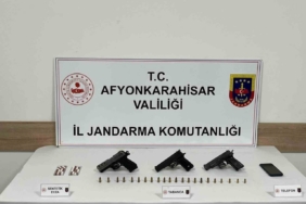 Uyuşturu ve ruhsatsız tabancalarla yakalanan şahıs tutuklandı