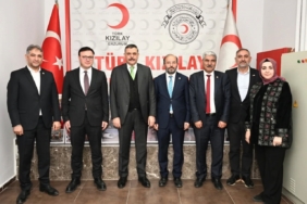 Vali Çiftçi’den  Kızılay’a ziyaret