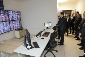 Vali Işın’dan İl Göç İdaresi Müdürlüğü Geri Gönderme Merkezi’nde denetim