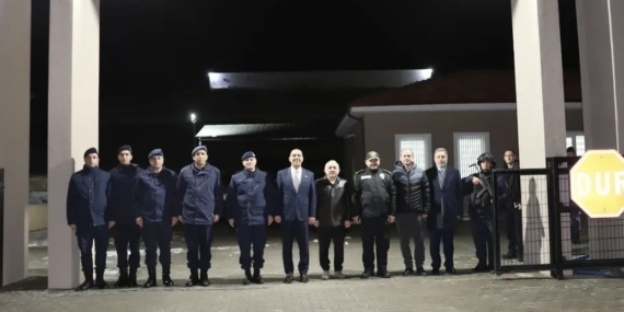 Vali Taşolar, görev başındaki ekiplerin yeni yılını kutladı