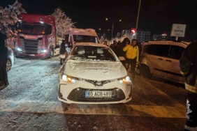 Van’da 4 aracın karıştığı kazada 4 kişi yaralandı