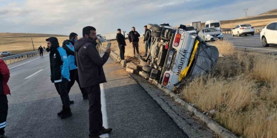 Van’da 6 araç birbirine girdi: 3 kişi yaralandı