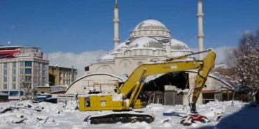 Van’ın 27 yıllık Mısır Çarşısı iki katlı modern arasta oluyor