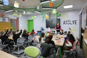 Vezirköprü Bilim Merkezindeki eğitimler sürüyor