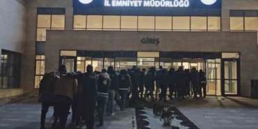 Yabancı uyruklu şahıslara operasyon: 9’u DEAŞ’lı 62 kişi sınır dışı edildi