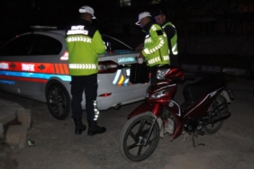 Yalvaç’ta 456 kişi ve 206 araç denetlendi, 4 araç trafikten men edildi