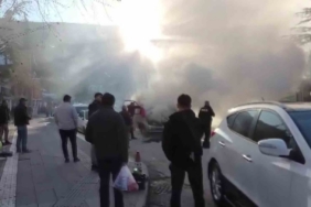 Yanan kamyonete ilk müdahaleyi vatandaşlar yaptı