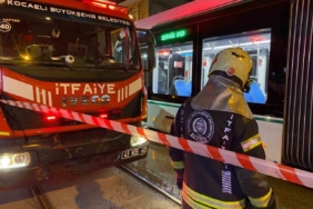 Yaşlı kadın yolun karşısına geçmek isterken tramvayın altında kaldı