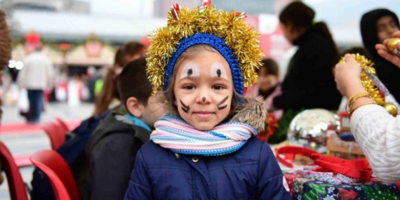 Yeni Yıl Festivali Osmangazi Meydanı’nda yoğun ilgi görüyor