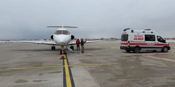 Yenidoğan bebek uçak ambulansla Konya’ya sevk edildi