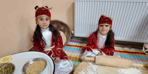 Yerli Malı Haftası’nda Van’ın kültürünü tanıttılar