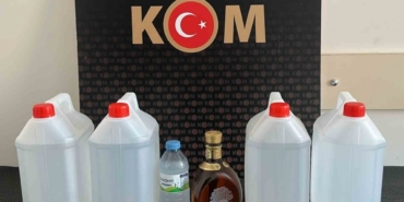 Yılbaşı öncesi kaçak alkol operasyonu: 20 litre etil alkol ele geçirildi