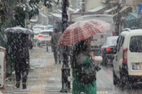 Yılın son kar yağışı 5 dakikada Bartın’ı beyaza bürüdü