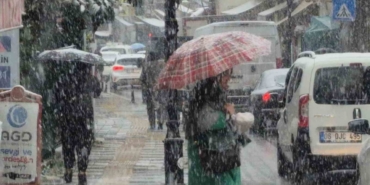 Yılın son kar yağışı 5 dakikada Bartın’ı beyaza bürüdü