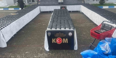 Yolcu otobüsünde binlerce silah parçası ele geçirildi: 6 gözaltı