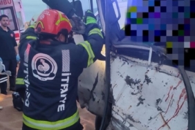 Yoldan çıkan sürücü seyir halindeki tıra çarptı