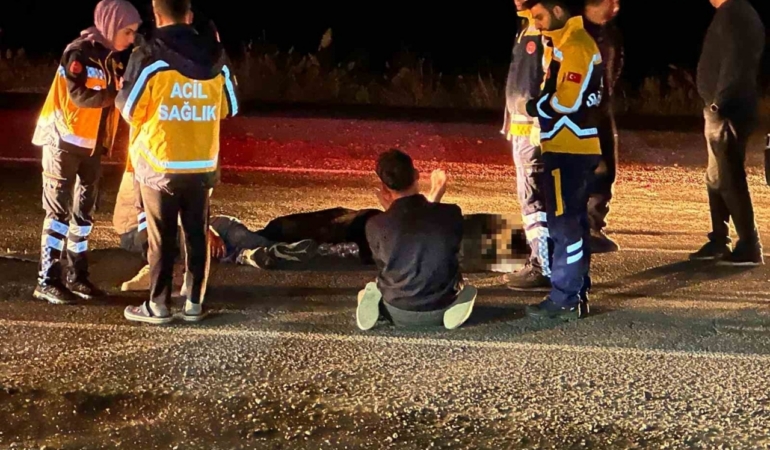 Yolun karşısına geçerken otomobilin çarptığı yaşlı adam hayatını kaybetti