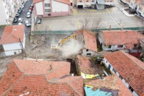 Yozgat’ta metruk binalar yıkılıyor, kentin çehresi değişiyor