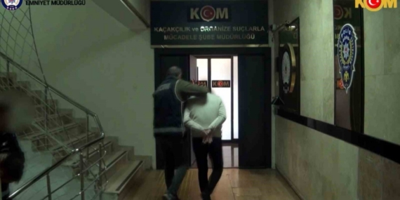 Yüksek maliyetli kanser ilaçlarını usulsüz şekilde temin edip kamuyu 88 milyon zarara uğrattılar