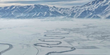 Yüksekova’nın kar altındaki menderesleri hayran bırakıyor