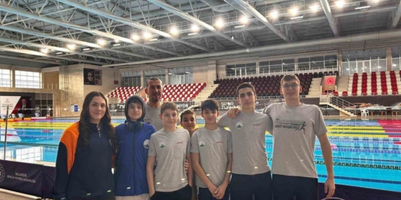 Yüzmede Osmangazi imzası