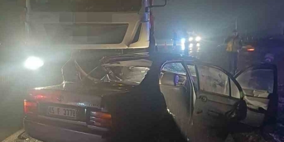 Zonguldak’ta kamyon ile otomobil çarpıştı: 3 yaralı