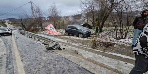 Zonguldak’ta kar yağışı kazayı beraberinde getirdi: 2 kişi yaralandı