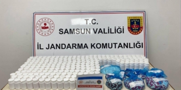 17 yaşındaki çocuk 24 bin 500 adet uyuşturucu hapla yakalandı