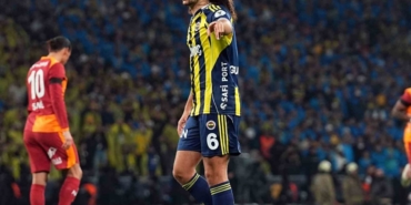 2025 Turkcell Süper Kupa: Galatasaray: 0 - Fenerbahçe: 1 (İlk yarı)