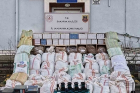 3 ton tütünün ele geçirildiği kaçakçılık operasyonunda 4 şüpheli gözaltına alındı