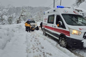 Acil sağlık ekipleri, 41 yıldır taşıdıkları ’Hızır’ ismine uygun şekilde görev yapıyor